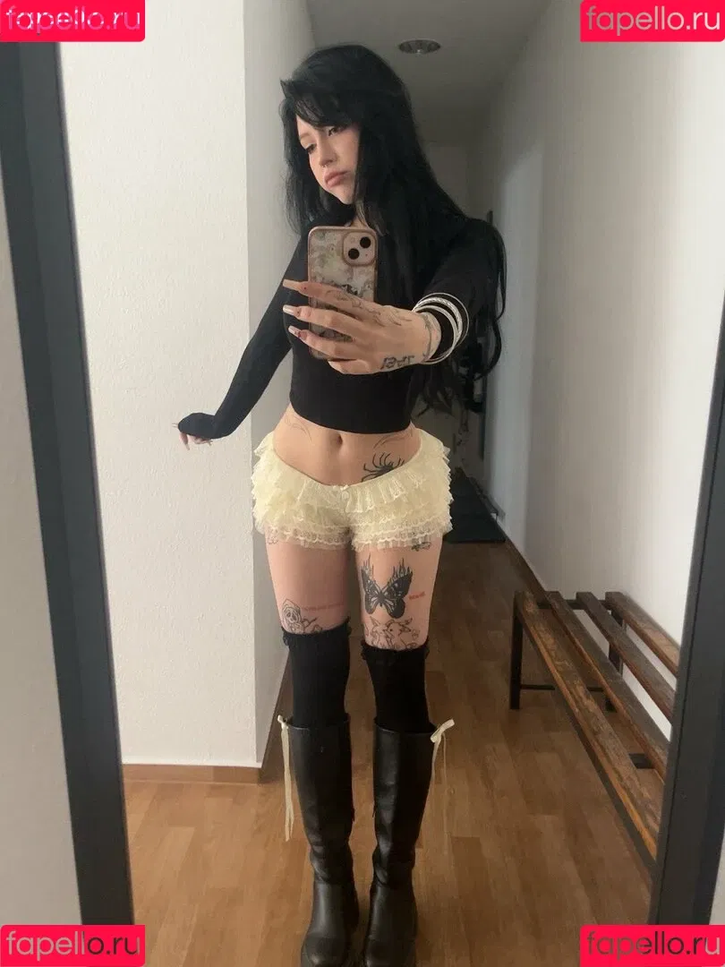 Laurinchhhe / sweetlaurasaenz Onlyfans Photo Gallery 