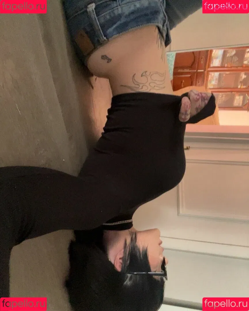 Laurinchhhe / sweetlaurasaenz Onlyfans Photo Gallery 