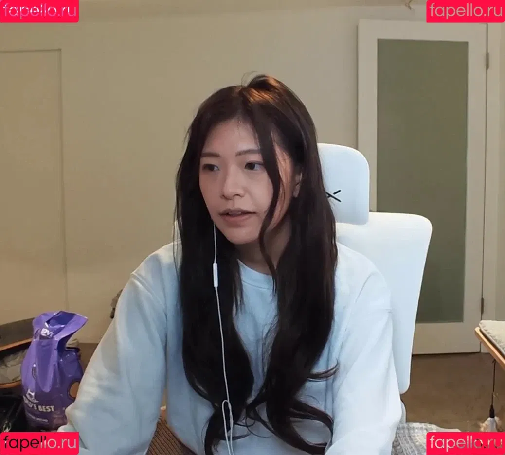 Kkatamina / Miyoung Onlyfans Photo Gallery 