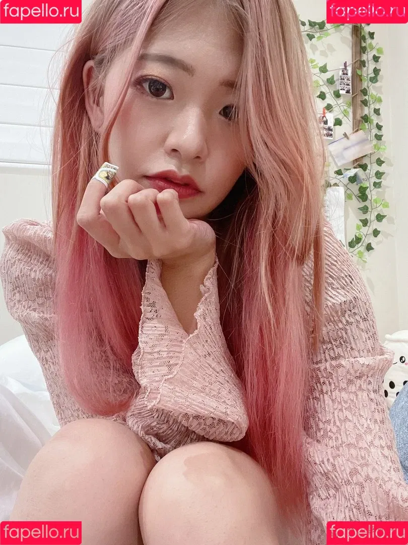 Kkatamina / Miyoung Onlyfans Photo Gallery 