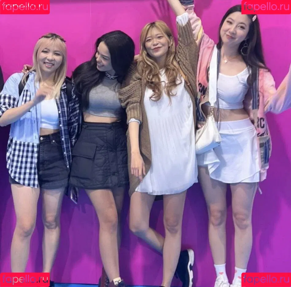 Kkatamina / Miyoung Onlyfans Photo Gallery 