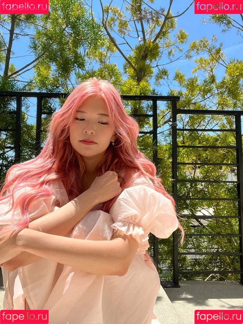 Kkatamina / Miyoung Onlyfans Photo Gallery 