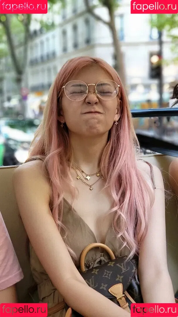 Kkatamina / Miyoung Onlyfans Photo Gallery 