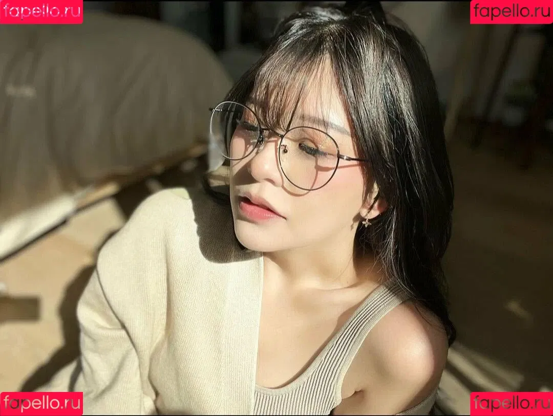Kkatamina / Miyoung Onlyfans Photo Gallery 
