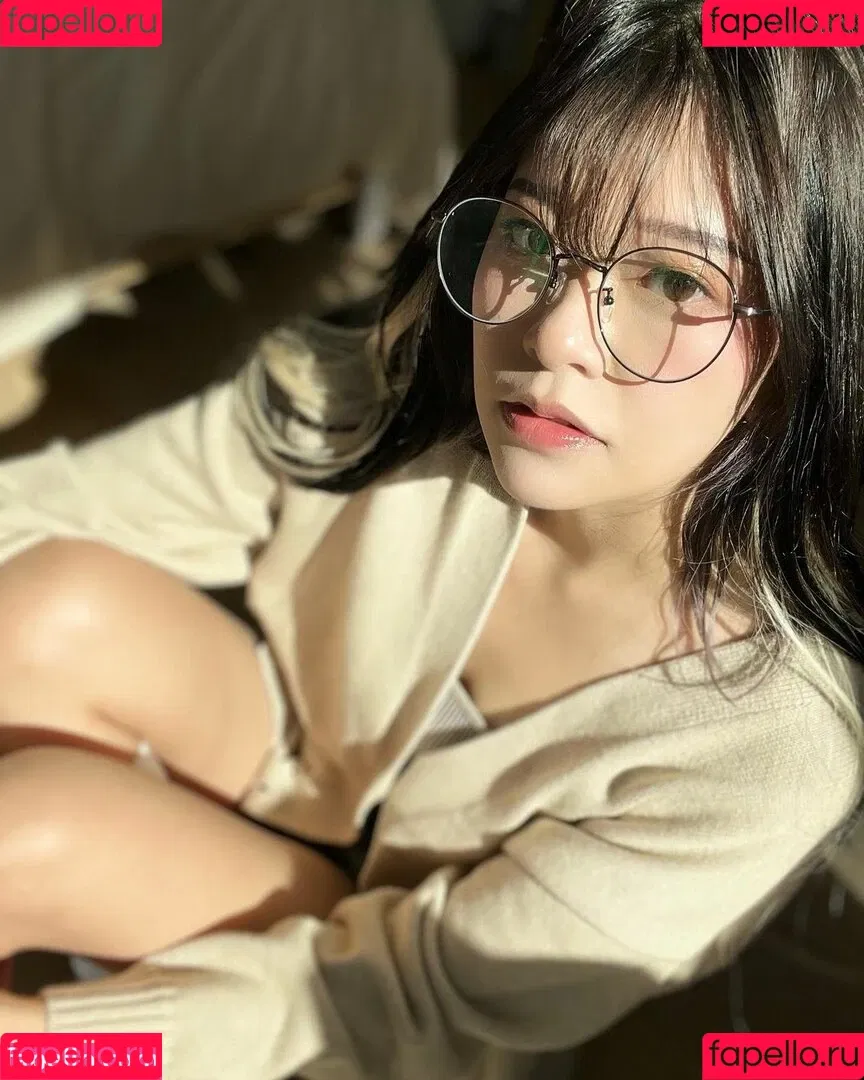 Kkatamina / Miyoung Onlyfans Photo Gallery 