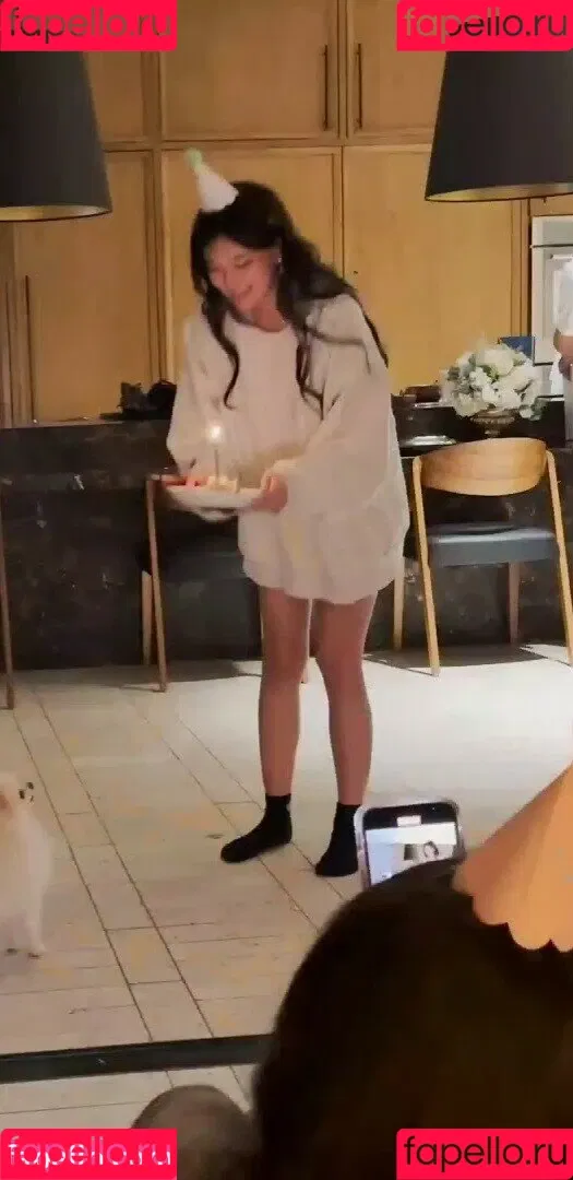Kkatamina / Miyoung Onlyfans Photo Gallery 