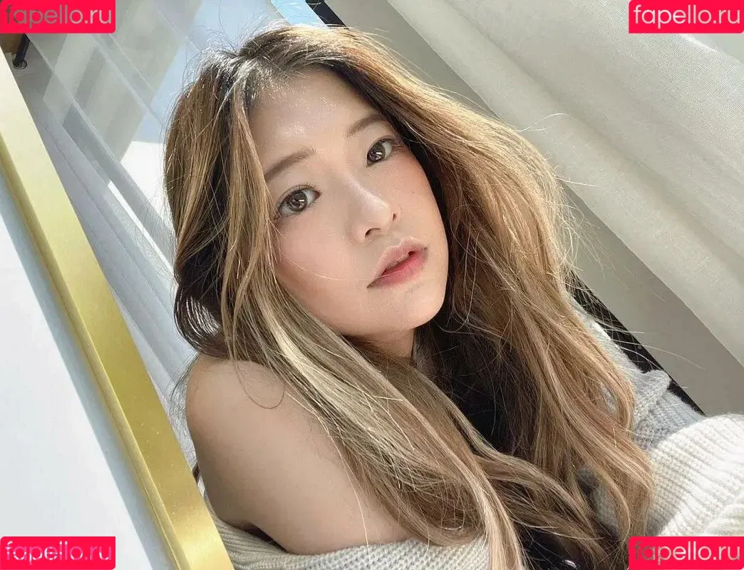 Kkatamina / Miyoung Onlyfans Photo Gallery 