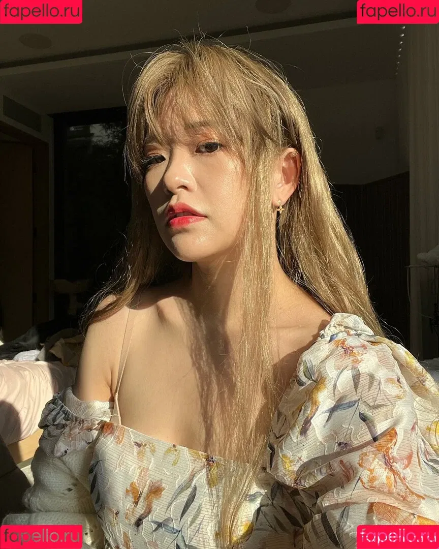 Kkatamina / Miyoung Onlyfans Photo Gallery 