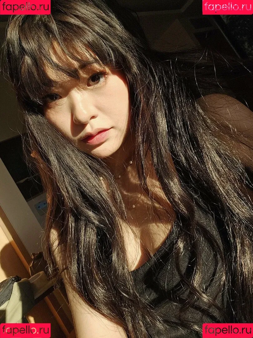Kkatamina / Miyoung Onlyfans Photo Gallery 