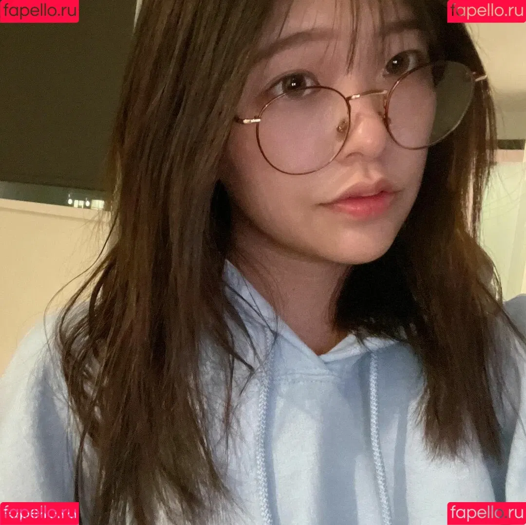 Kkatamina / Miyoung Onlyfans Photo Gallery 