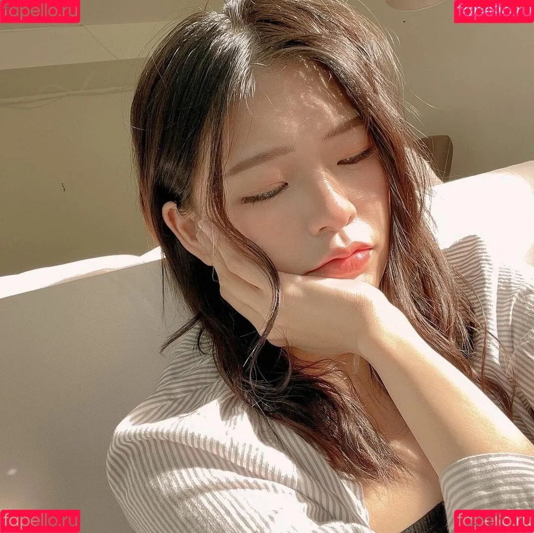 Kkatamina / Miyoung Onlyfans Photo Gallery 