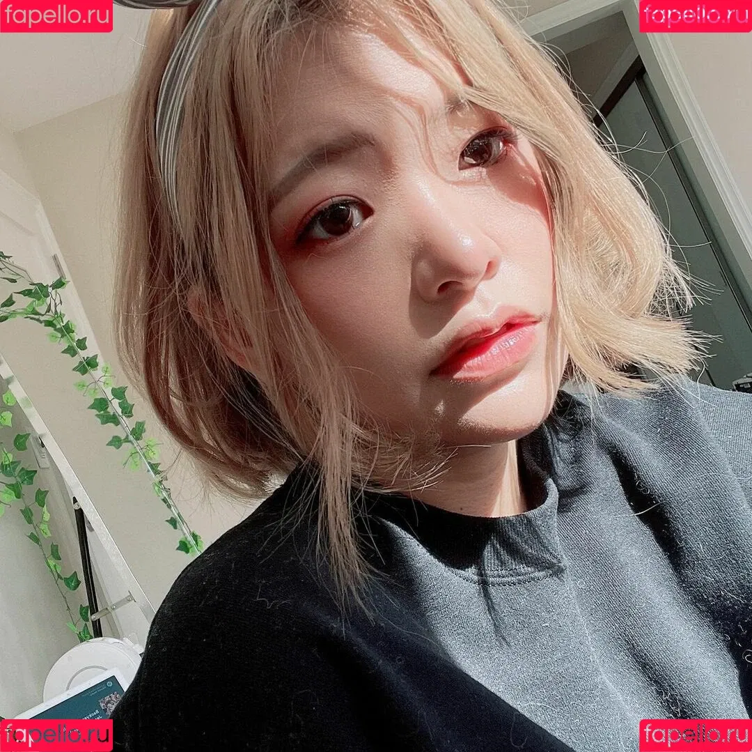 Kkatamina / Miyoung Onlyfans Photo Gallery 