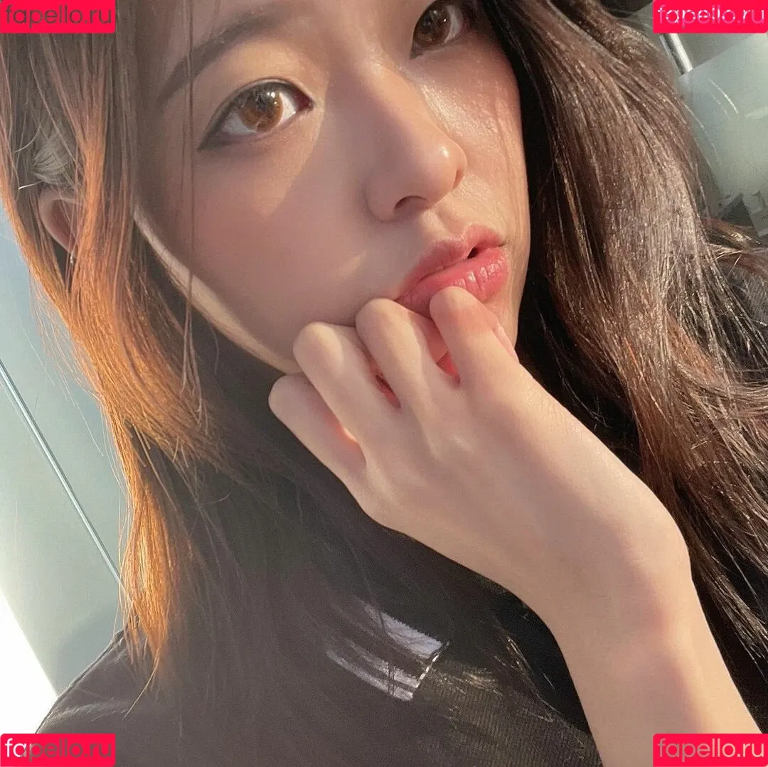 Kkatamina / Miyoung Onlyfans Photo Gallery 
