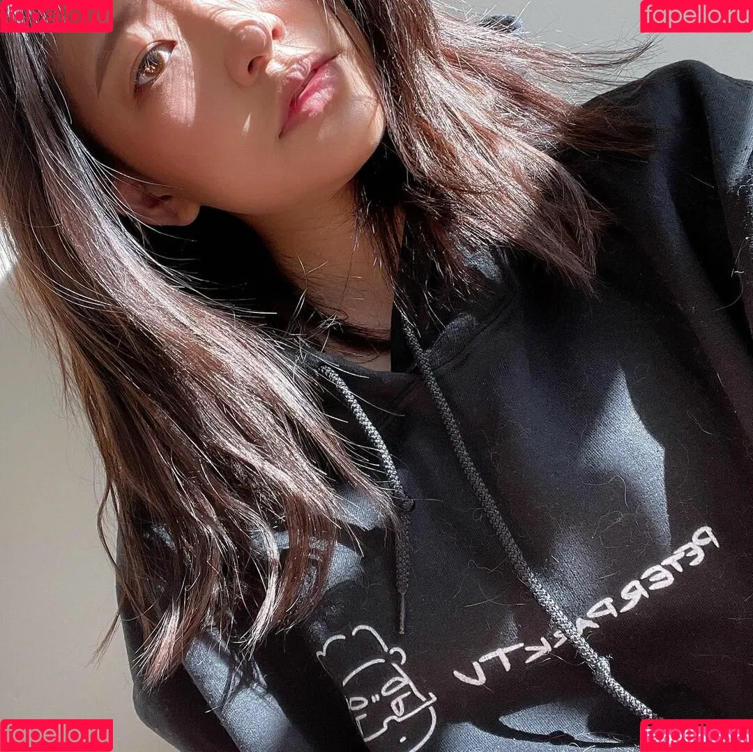 Kkatamina / Miyoung Onlyfans Photo Gallery 