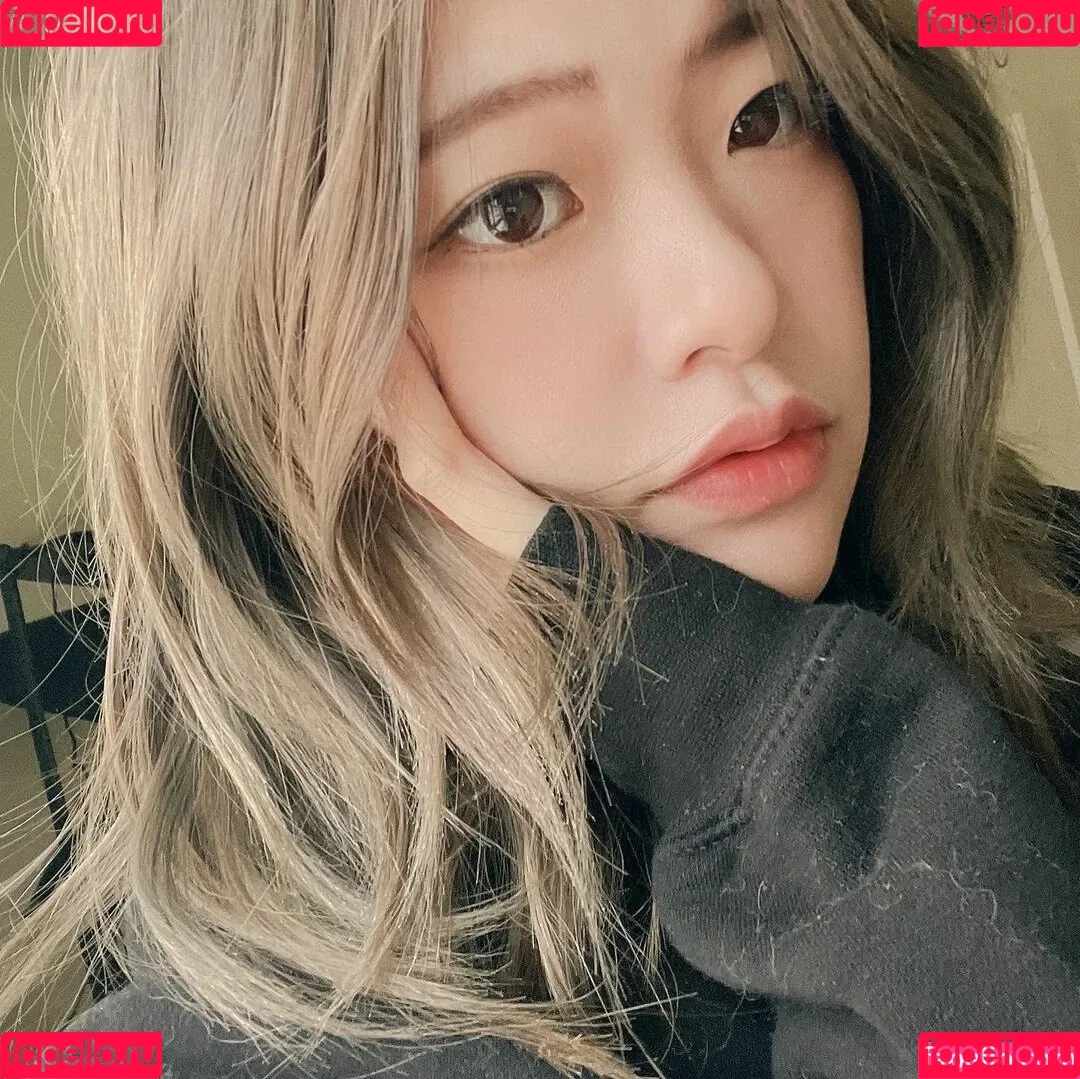 Kkatamina / Miyoung Onlyfans Photo Gallery 