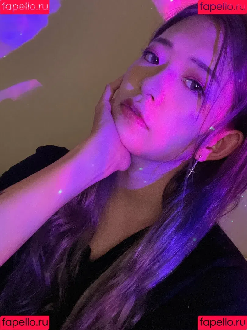 Kkatamina / Miyoung Onlyfans Photo Gallery 