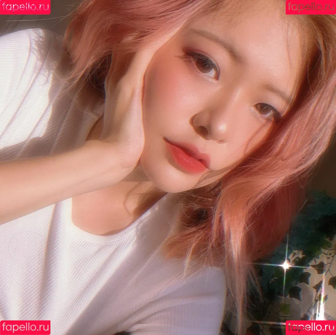 Kkatamina / Miyoung Onlyfans Photo Gallery 