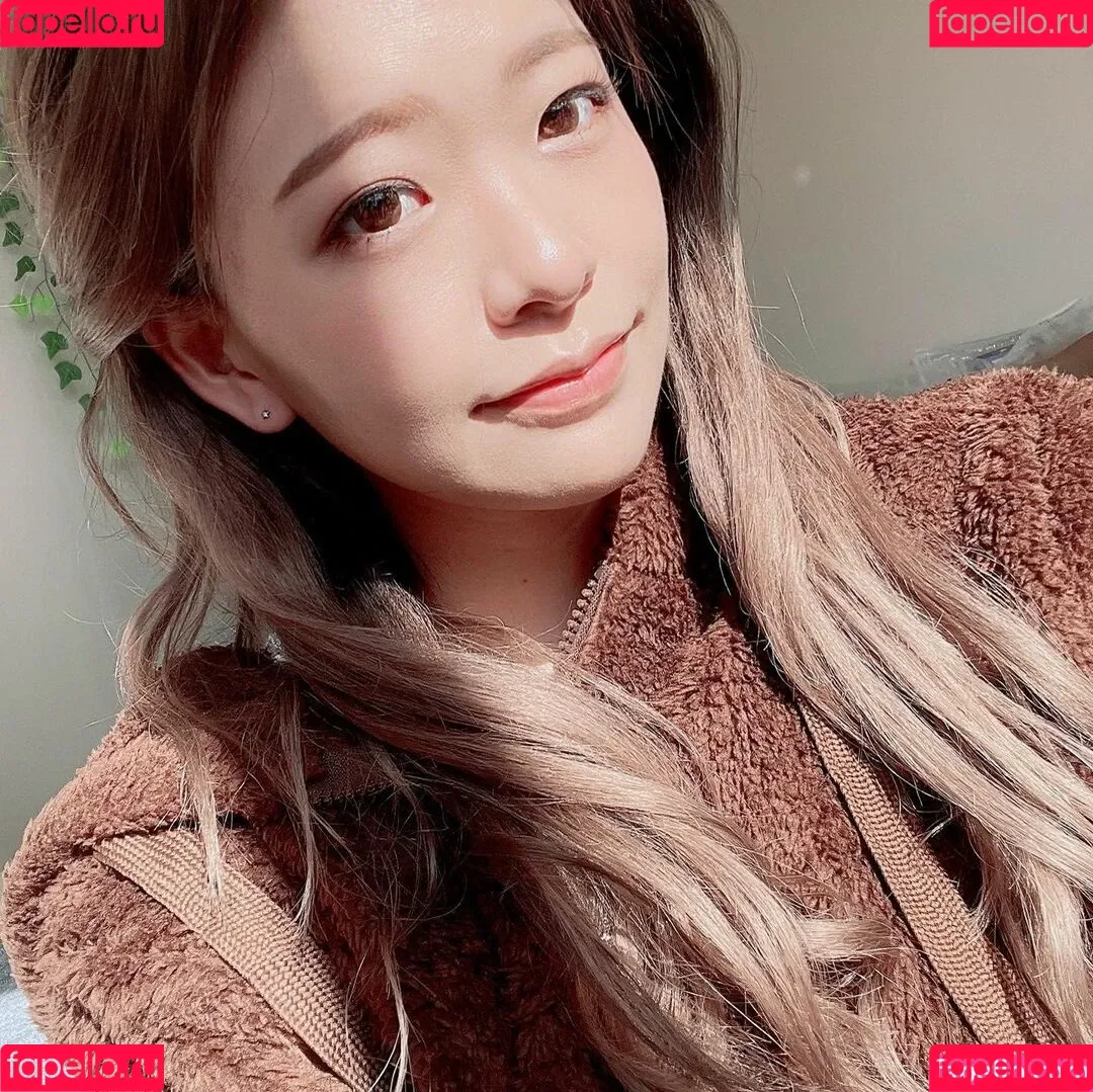 Kkatamina / Miyoung Onlyfans Photo Gallery 