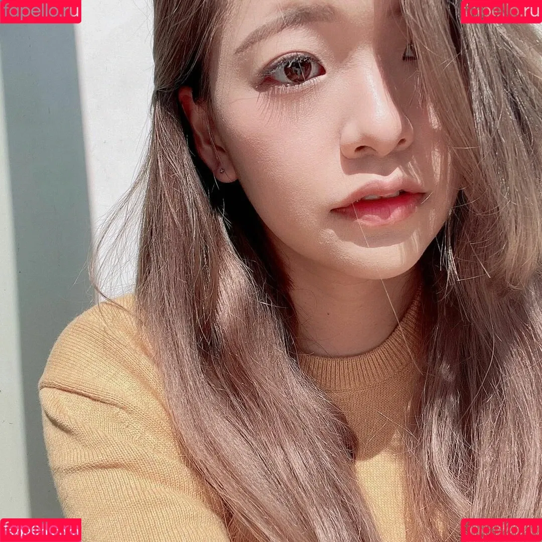 Kkatamina / Miyoung Onlyfans Photo Gallery 