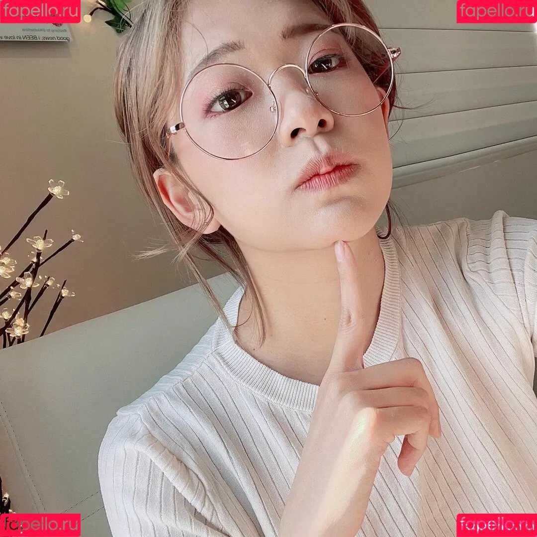 Kkatamina / Miyoung Onlyfans Photo Gallery 