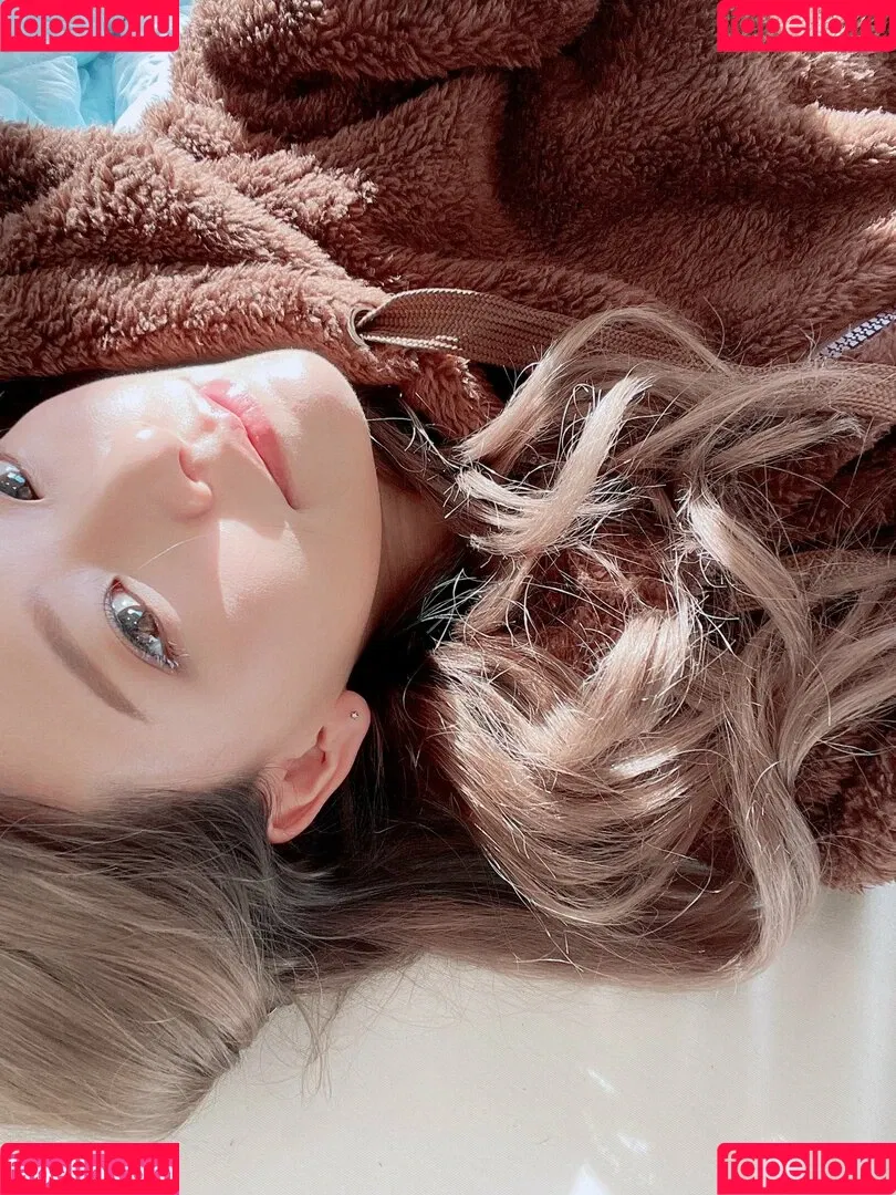 Kkatamina / Miyoung Onlyfans Photo Gallery 