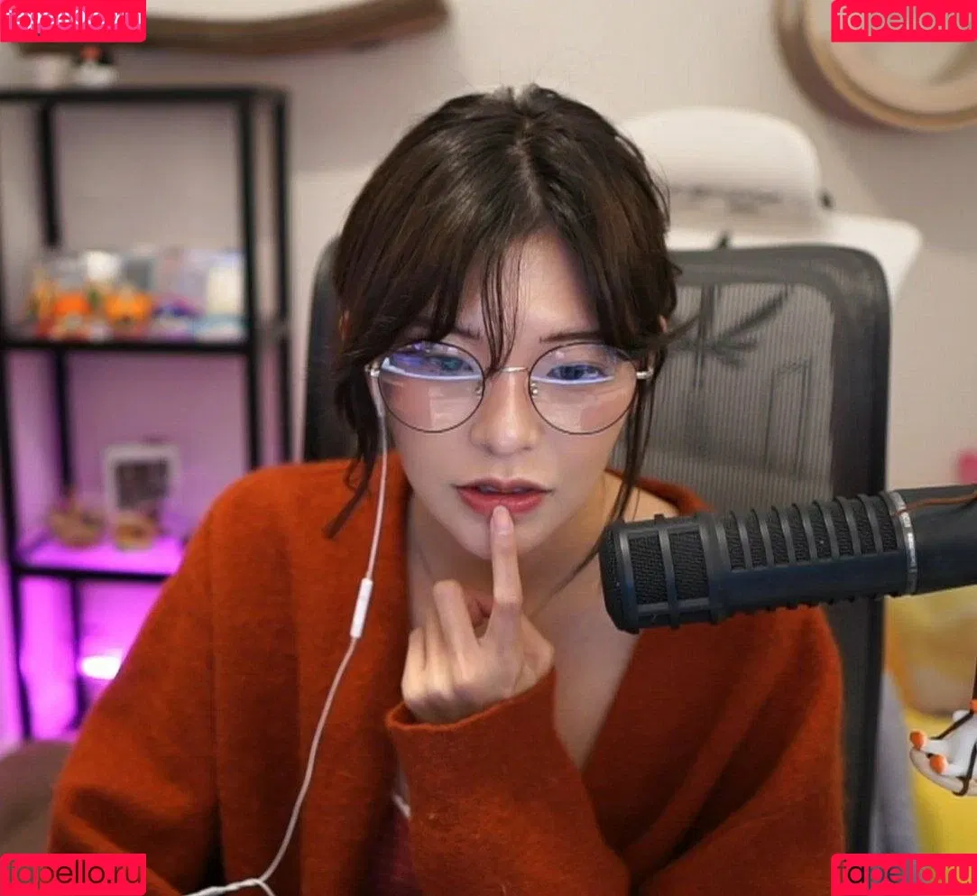 Kkatamina / Miyoung Onlyfans Photo Gallery 