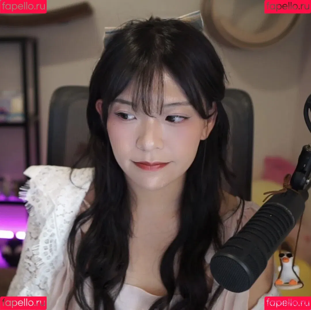 Kkatamina / Miyoung Onlyfans Photo Gallery 