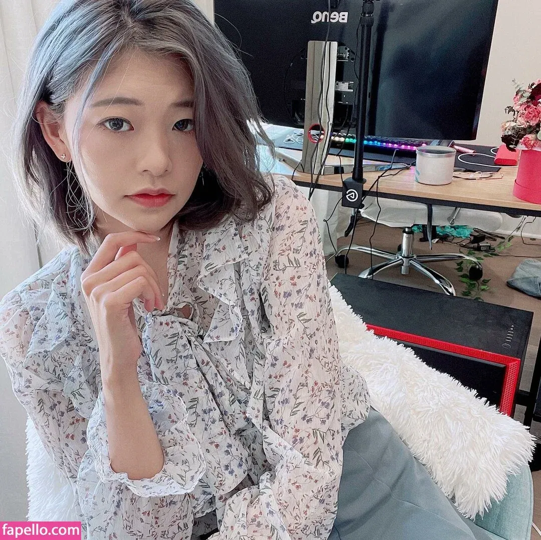 Kkatamina / Miyoung Onlyfans Photo Gallery 