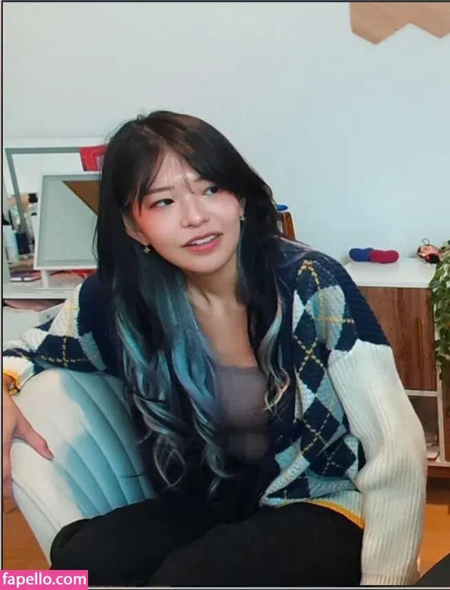 Kkatamina / Miyoung Onlyfans Photo Gallery 