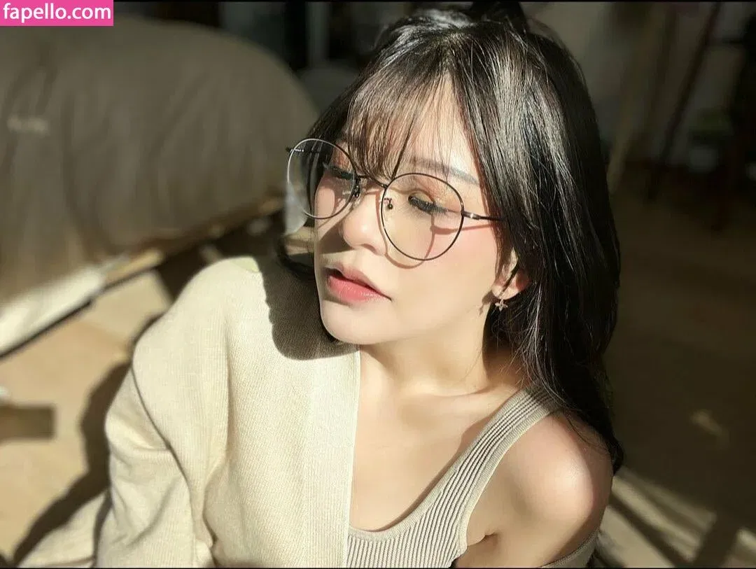 Kkatamina / Miyoung Onlyfans Photo Gallery 