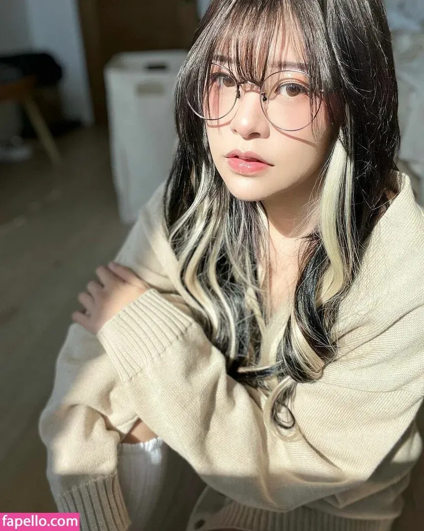 Kkatamina / Miyoung Onlyfans Photo Gallery 