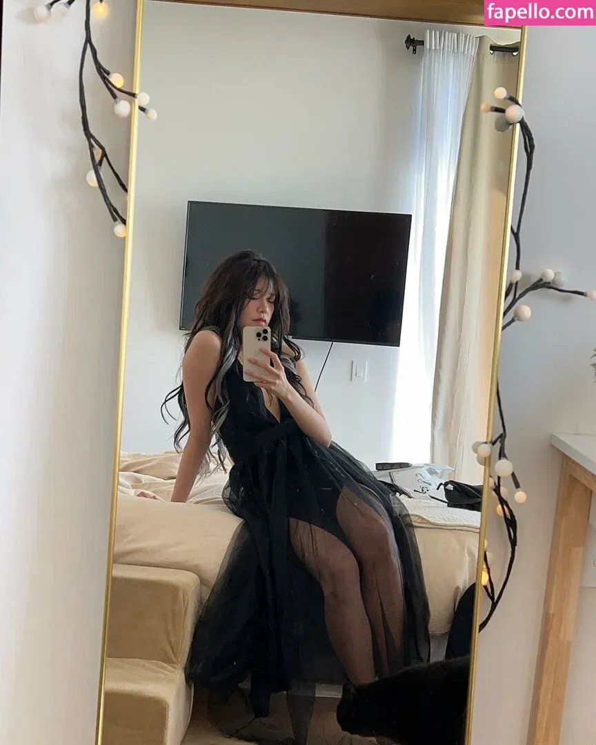 Kkatamina / Miyoung Onlyfans Photo Gallery 