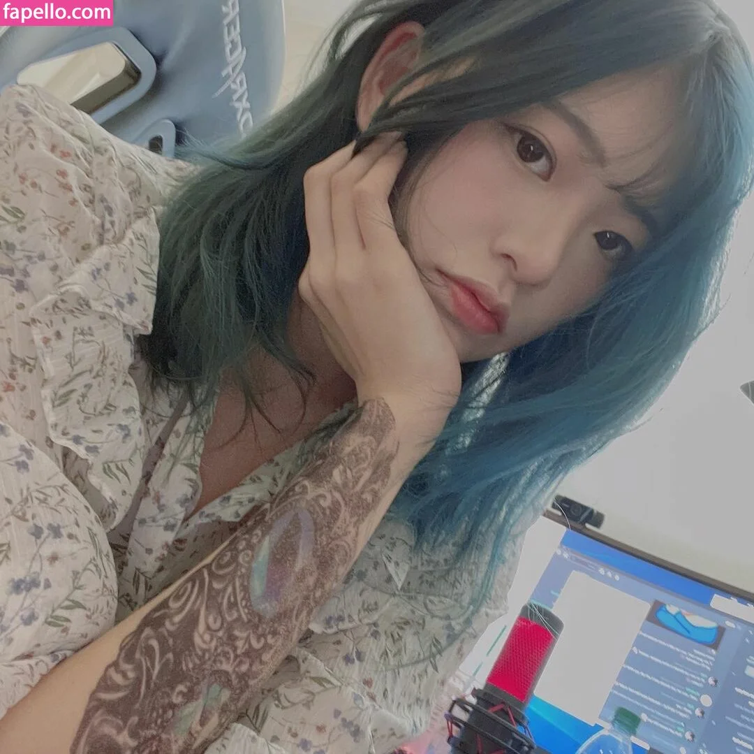 Kkatamina / Miyoung Onlyfans Photo Gallery 