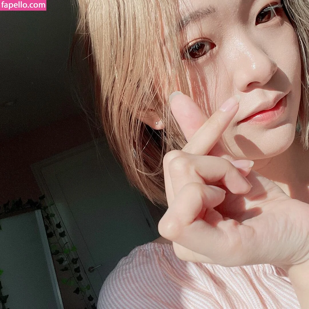 Kkatamina / Miyoung Onlyfans Photo Gallery 