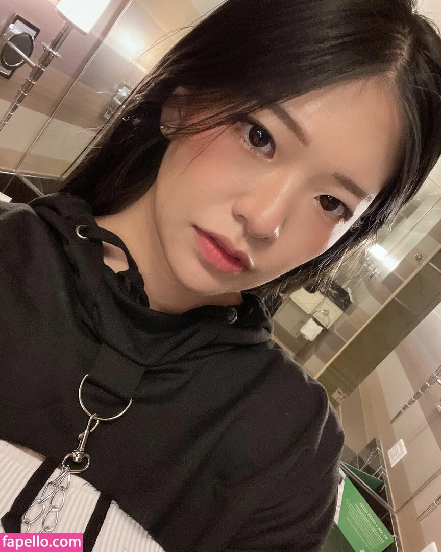 Kkatamina / Miyoung Onlyfans Photo Gallery 