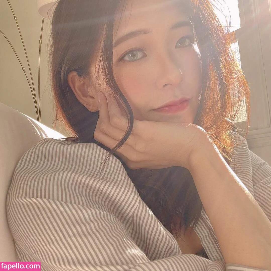 Kkatamina / Miyoung Onlyfans Photo Gallery 