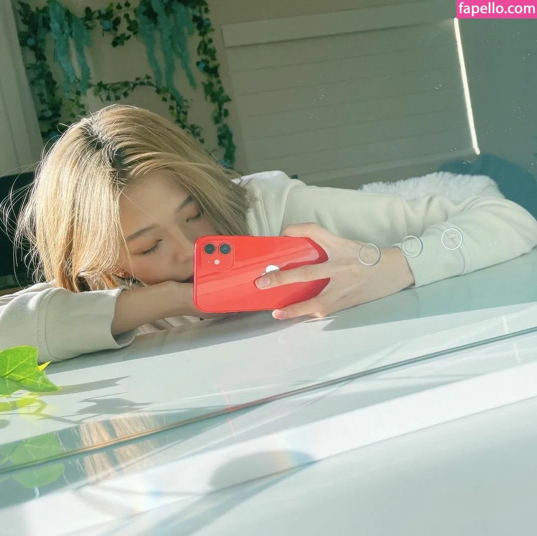 Kkatamina / Miyoung Onlyfans Photo Gallery 