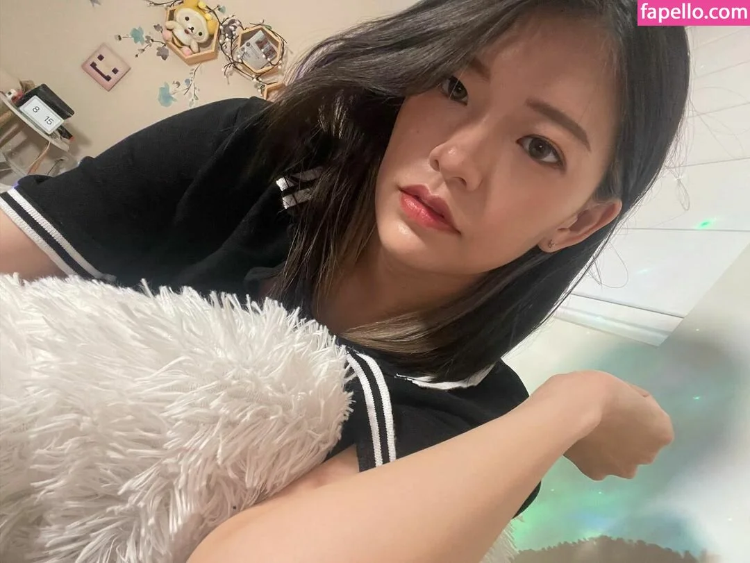 Kkatamina / Miyoung Onlyfans Photo Gallery 