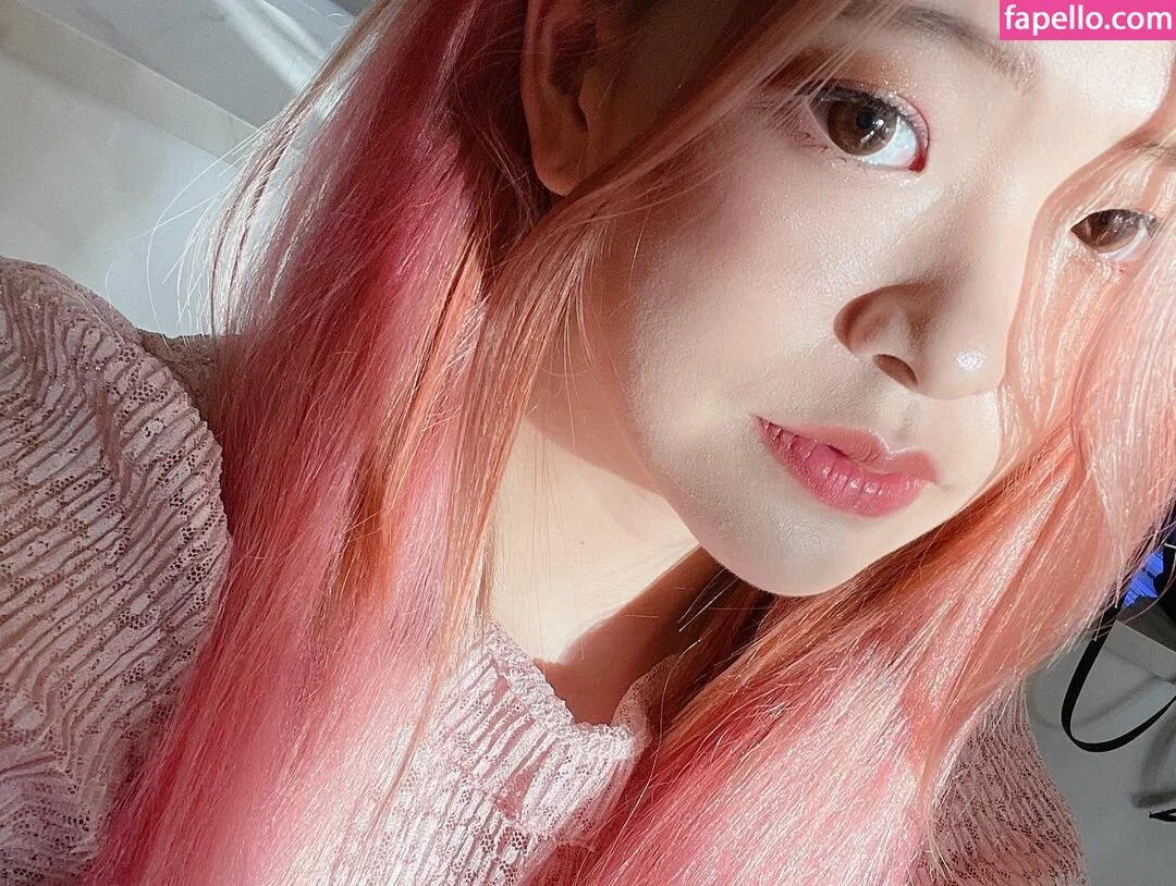 Kkatamina / Miyoung Onlyfans Photo Gallery 