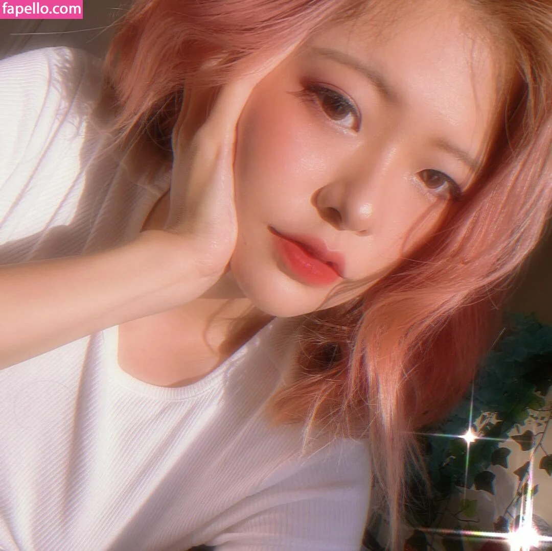 Kkatamina / Miyoung Onlyfans Photo Gallery 