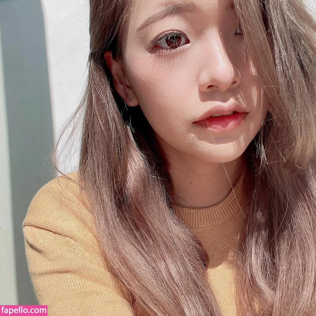 Kkatamina / Miyoung Onlyfans Photo Gallery 