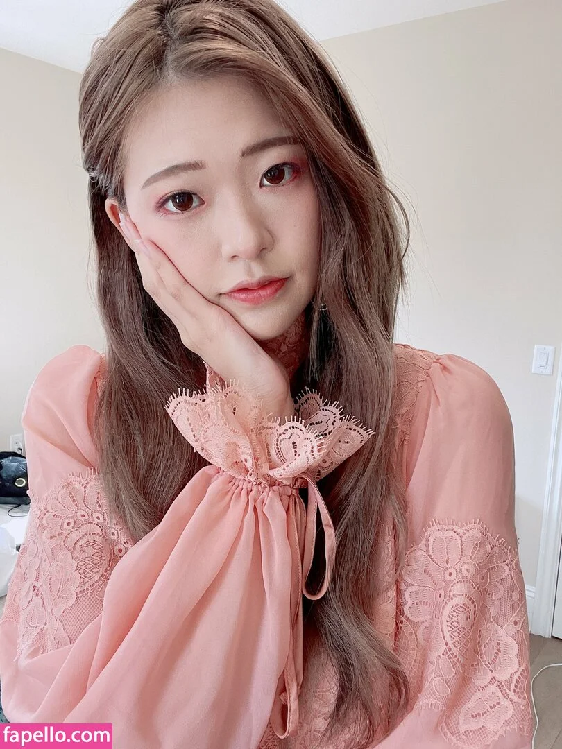 Kkatamina / Miyoung Onlyfans Photo Gallery 