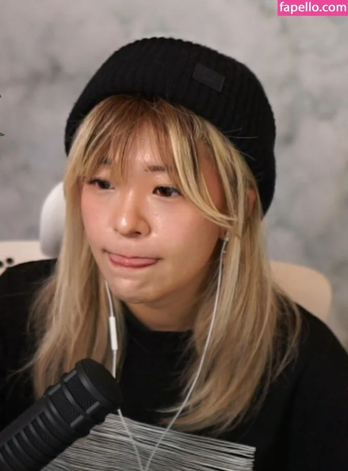 Kkatamina / Miyoung Onlyfans Photo Gallery 