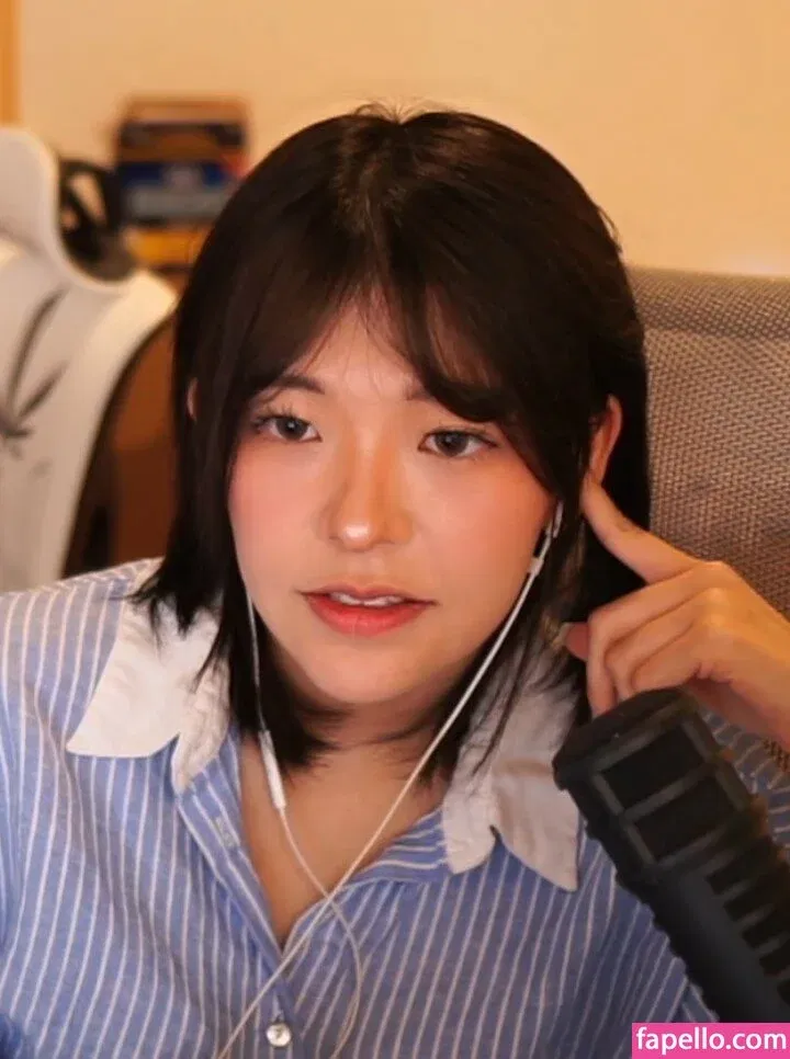 Kkatamina / Miyoung Onlyfans Photo Gallery 