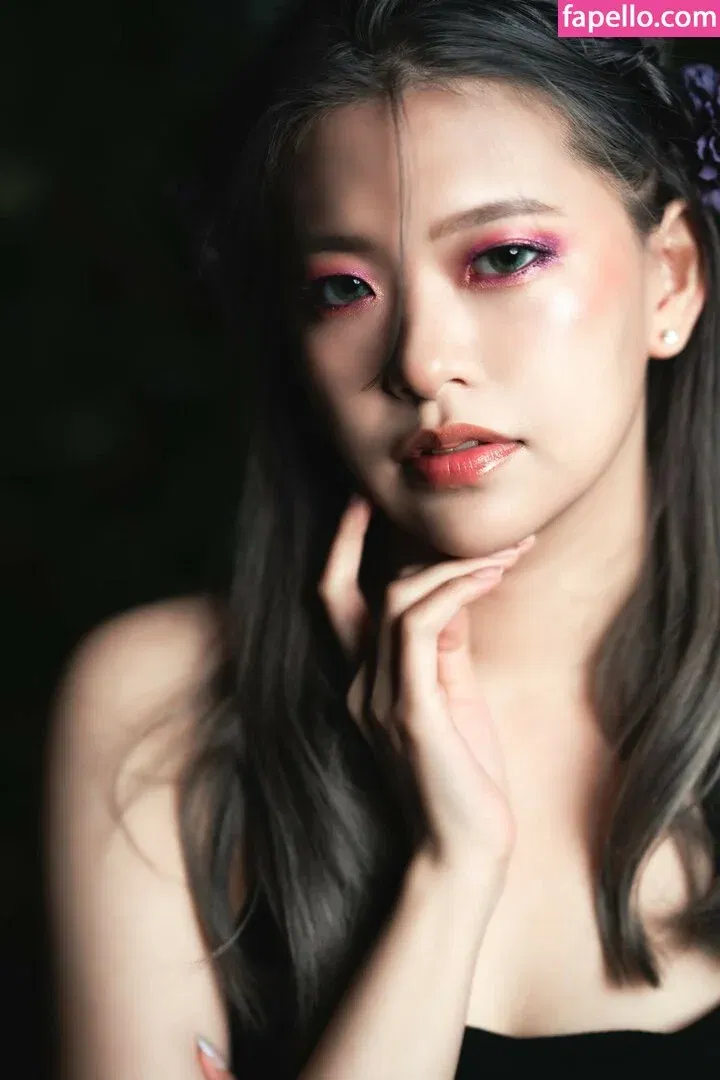 Kkatamina / Miyoung Onlyfans Photo Gallery 