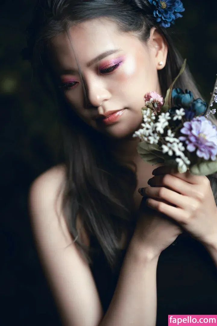 Kkatamina / Miyoung Onlyfans Photo Gallery 