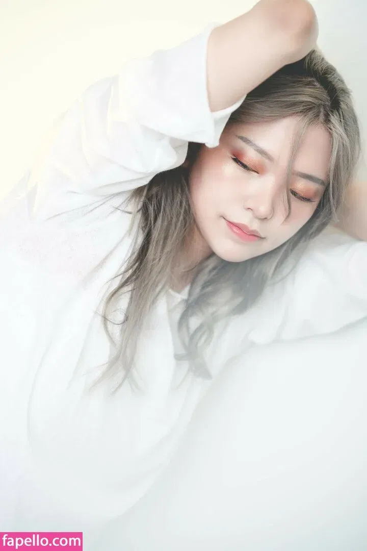 Kkatamina / Miyoung Onlyfans Photo Gallery 