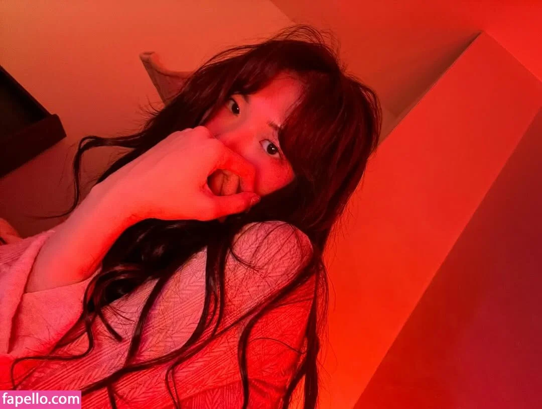 Kkatamina / Miyoung Onlyfans Photo Gallery 