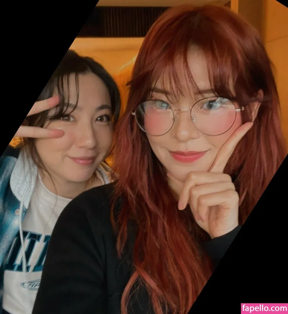 Kkatamina / Miyoung Onlyfans Photo Gallery 
