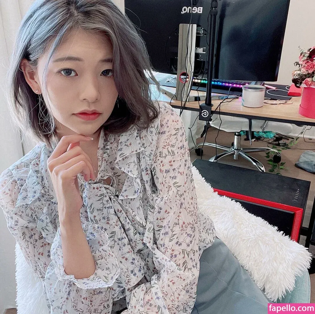 Kkatamina / Miyoung Onlyfans Photo Gallery 